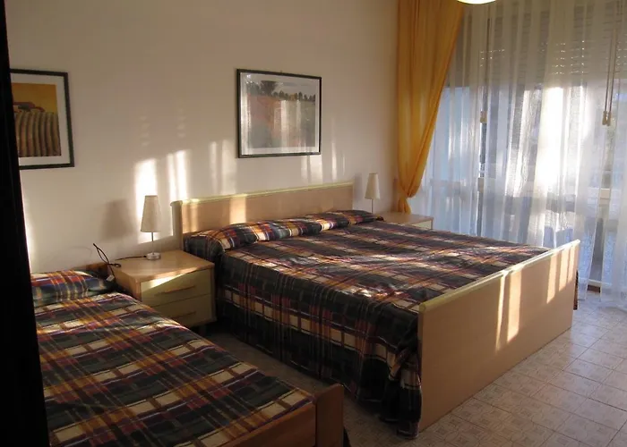 דירה Modern Flat With Balcony At Pineta *